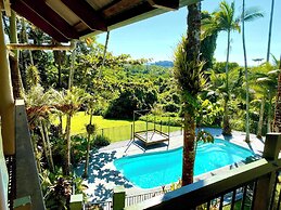 Jackaroo Treehouse Mission Beach - Hostel