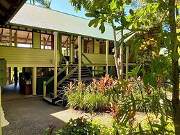 Jackaroo Treehouse Mission Beach - Hostel