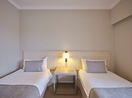 The Marina Hotel - Mindarie