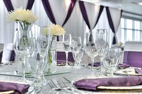 Hotel Clique Calgary Airport