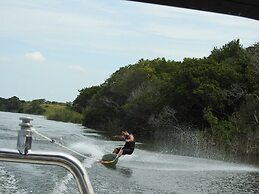 Naara Ecolodge & Spa