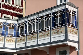 1872 River House by Olivia