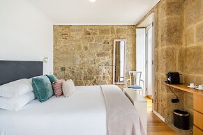 1872 River House by Olivia