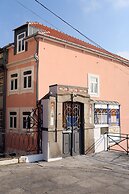 1872 River House by Olivia