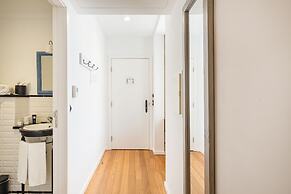 1872 River House by Olivia