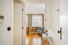 1872 River House by Olivia