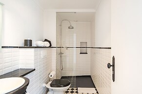 1872 River House by Olivia