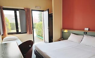 Stay Hotel