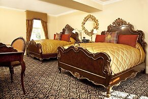 Trump Macleod House & Lodge