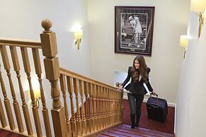 Trump Macleod House & Lodge