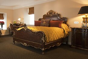 Trump Macleod House & Lodge