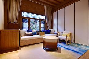 LUX Tea Horse Road Lijiang