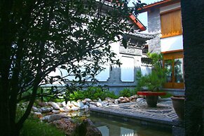 LUX Tea Horse Road Lijiang