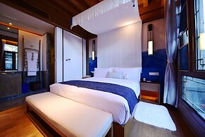 LUX Tea Horse Road Lijiang