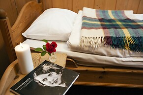 Søstrene Storaas Hotell