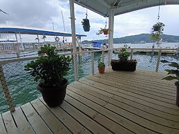 Banana Bay Marina