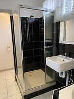 Beaconsfield Lodge Motel