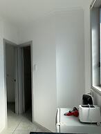 Beaconsfield Lodge Motel