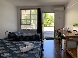 Beaconsfield Lodge Motel