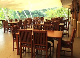 Driam Riverside Resort