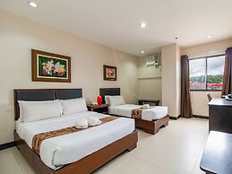 Main Hotel & Suites