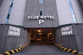 Club Hotel