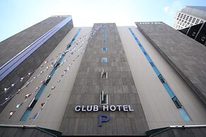 Club Hotel