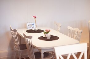 Edith & Julia Bed and Breakfast