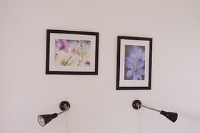 Edith & Julia Bed and Breakfast