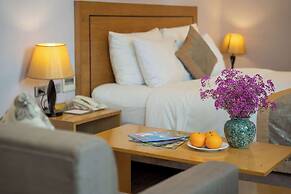 Parkside Sunline Hotel