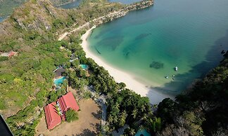 Dakak Park & Beach Resort