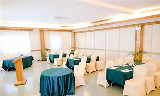 Dakak Park & Beach Resort