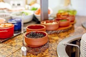 Shah Palace Luxury Museum Hotel