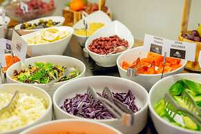 Shah Palace Luxury Museum Hotel