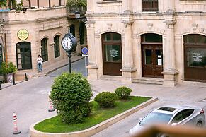 Shah Palace Luxury Museum Hotel