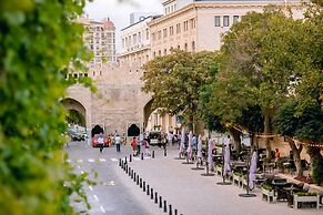 Shah Palace Luxury Museum Hotel