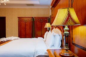 Shah Palace Luxury Museum Hotel