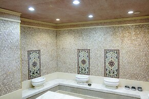 Shah Palace Luxury Museum Hotel