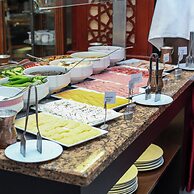 Shah Palace Luxury Museum Hotel