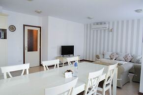 Oasis Resort Lozenets