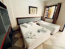 Pousada Lonier Praia Inn