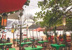 Pousada Lonier Praia Inn