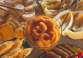 Pousada Lonier Praia Inn