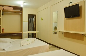 Pousada Lonier Praia Inn