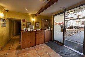 Hostal Restaurante Puerta del Alcázar