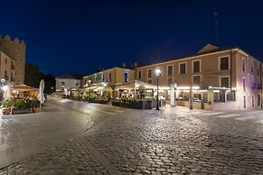 Hostal Restaurante Puerta del Alcázar