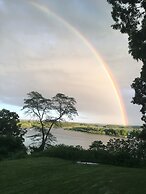 Oakcliff Bed and Breakfast