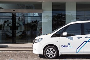 Berry Biz Hotel Powered by Archipelago