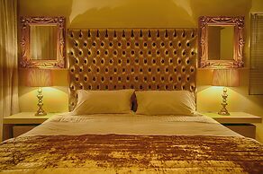 Heritage Square Apartments