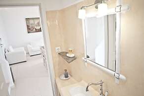 Niriides Homes & Villas